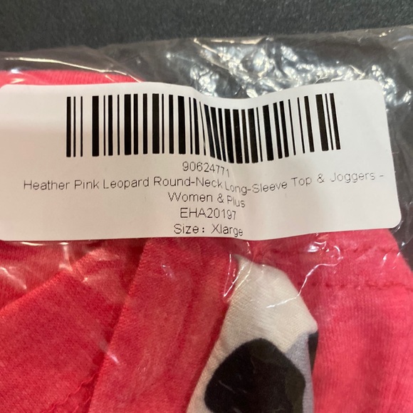 UDEAR Heather Pink Leopard Round-Neck Long-Sleeve Top & Joggers; size XL - Picture 2 of 2